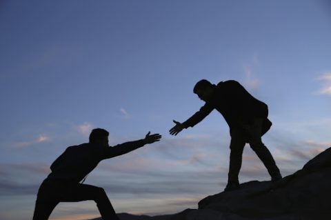 Українцям в ЄС, які втратили роботу через Covid-19, радять звертатися по юридичну допомогу