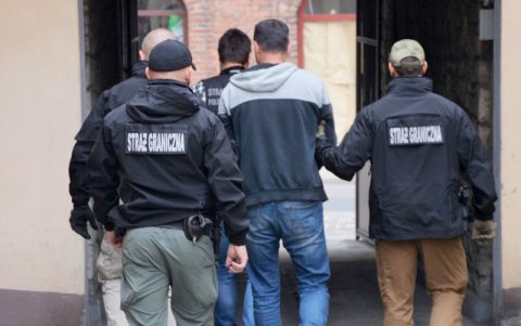 У Польщі хотів уникнути правосуддя, але щоб в’їхати підробив документи, бо вже не пускали