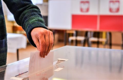 Президентські вибори у Польщі: у другий тур виходять чинний президент і мер Варшави