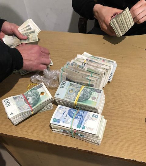 Шопінгу не буде: митники вилучили валюти на понад півтора мільйона гривень