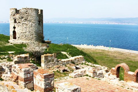 Болгарія дозволила українцям в’їзд без тесту на COVID-19 та карантину