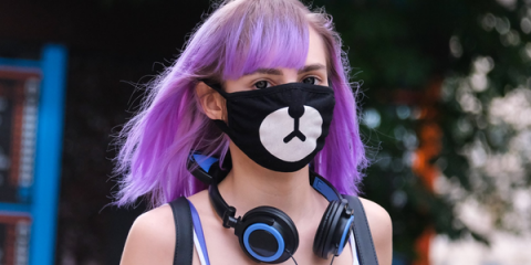 «Нова стратегія боротьби з коронавірусом: уряд вже не закриє країну»