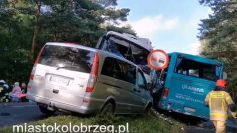 Дві українки постраждали у ДТП за участі рейсових автобусів у Польщі